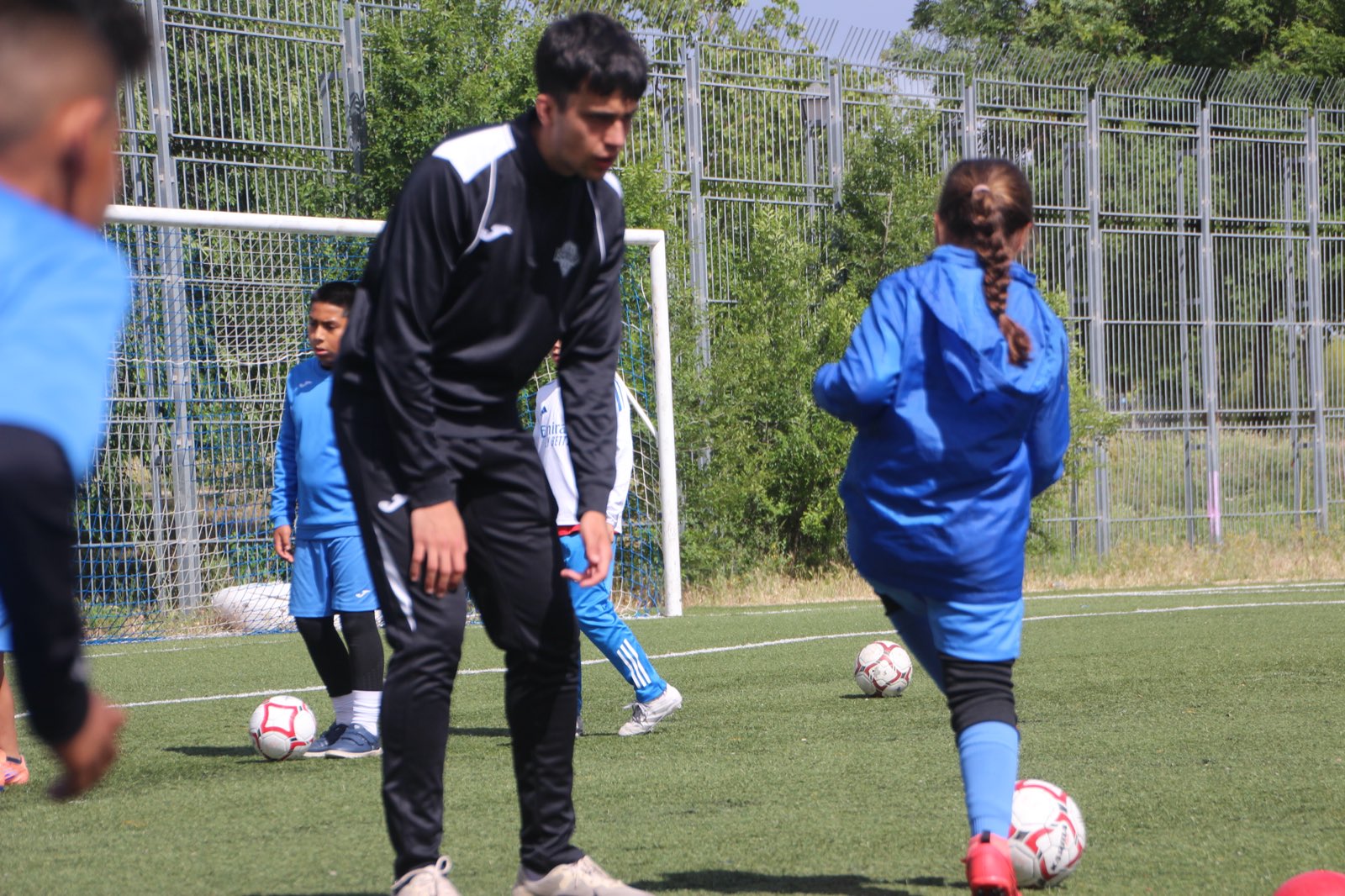 Sesión de entrenamiento de ÍscarCup Tecnificación en EF Carabanchel